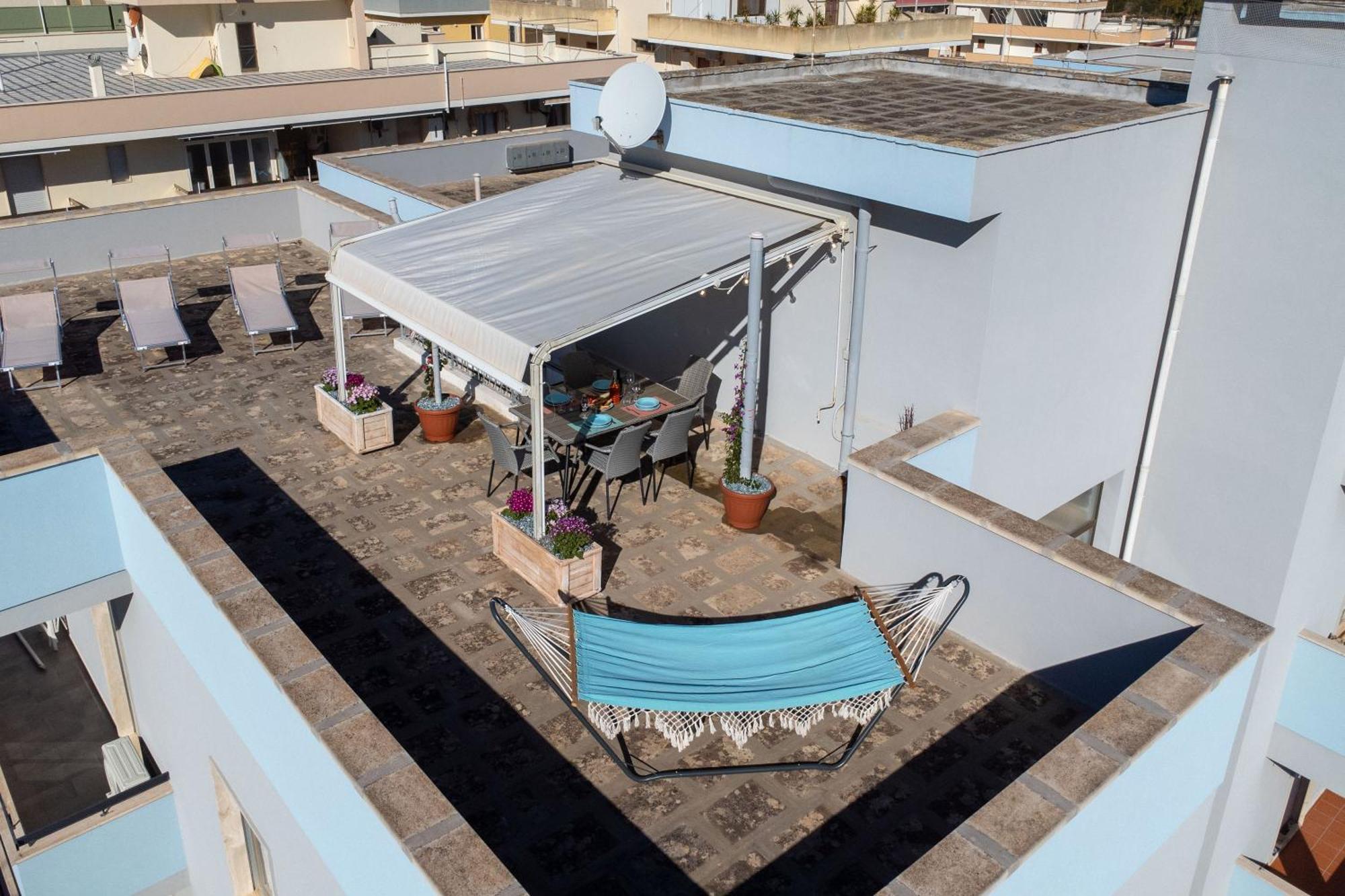 Appartement Terrazza Vista Mare E Box Auto à Gallipoli Extérieur photo