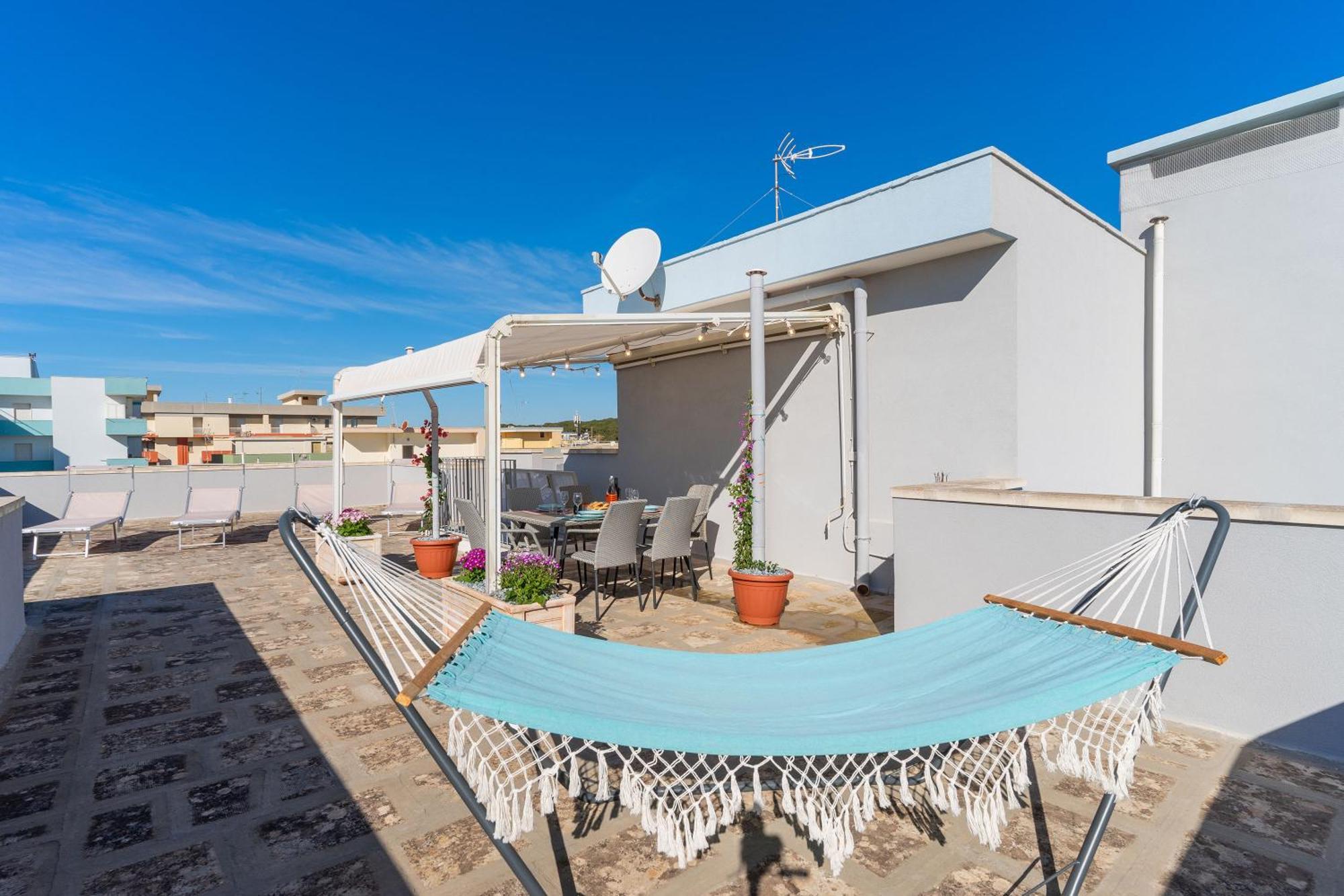 Appartement Terrazza Vista Mare E Box Auto à Gallipoli Extérieur photo